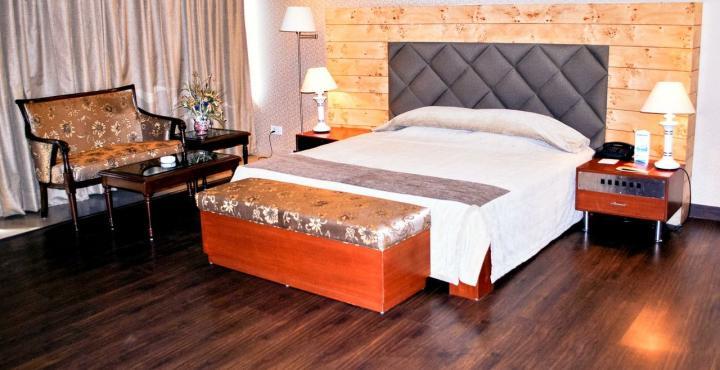 Hotel Shivalikview Чандигарх Экстерьер фото