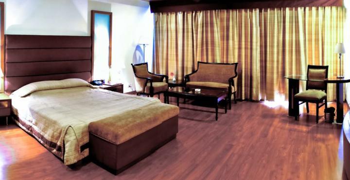 Hotel Shivalikview Чандигарх Экстерьер фото