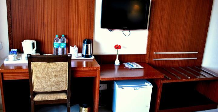 Hotel Shivalikview Чандигарх Экстерьер фото