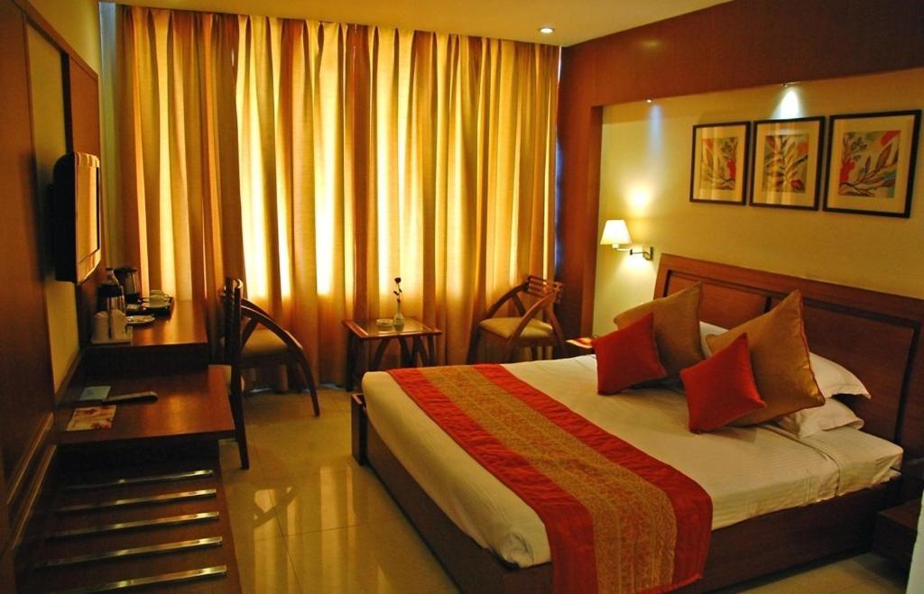 Hotel Shivalikview Чандигарх Экстерьер фото