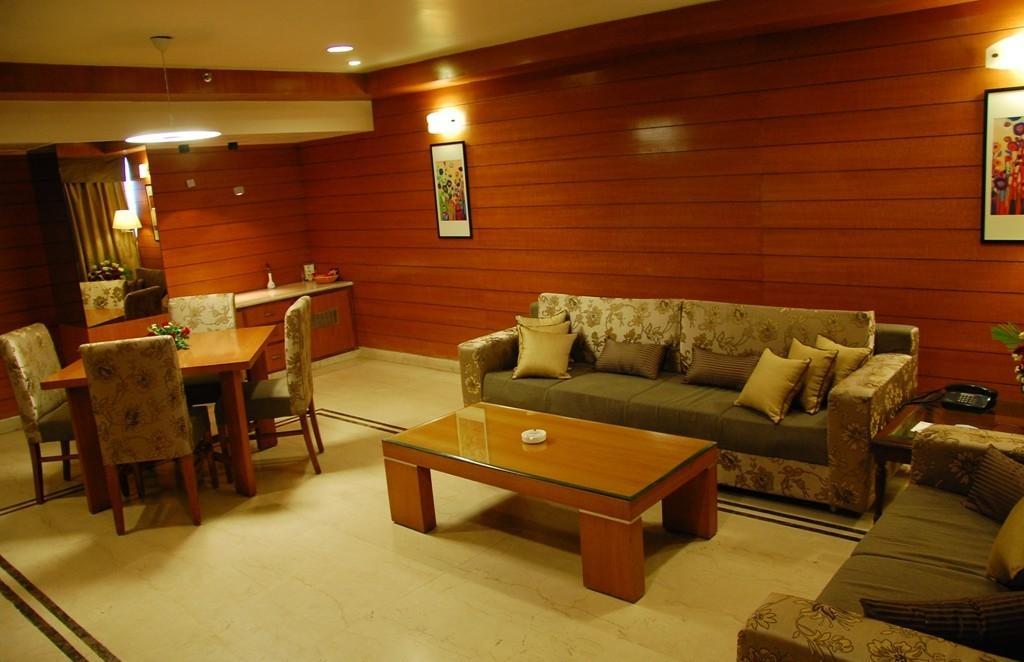 Hotel Shivalikview Чандигарх Экстерьер фото
